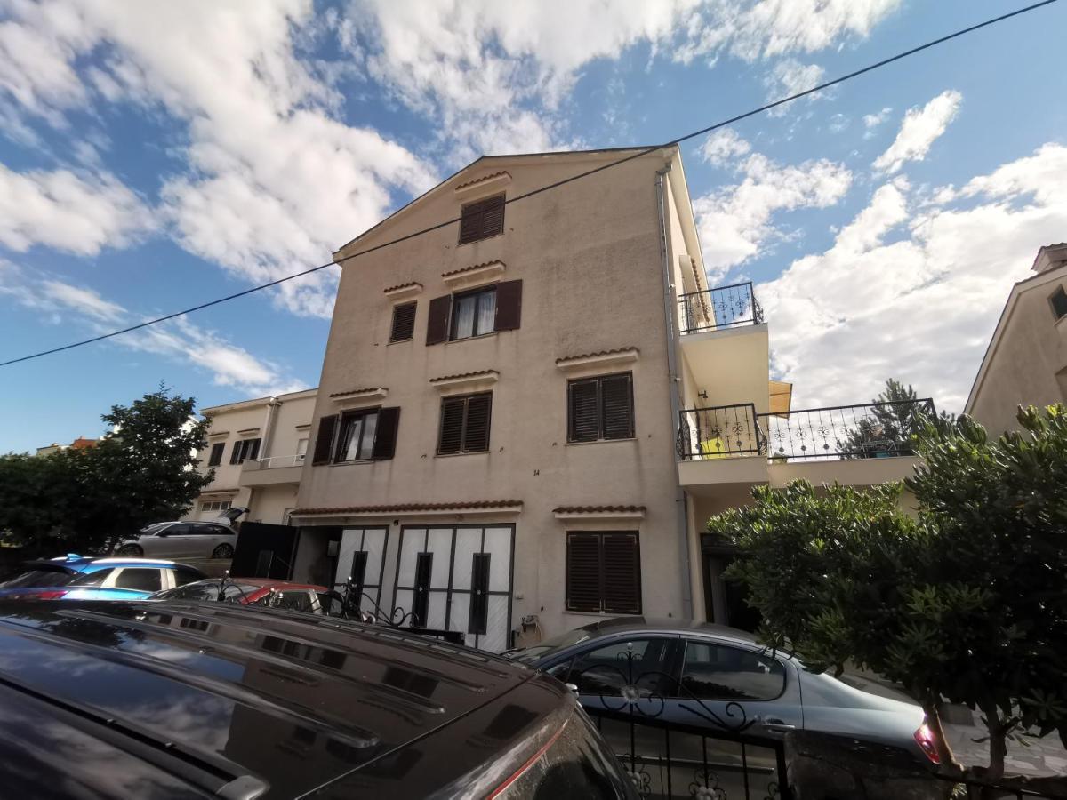 Guest House Dijana Kraljevica Exterior foto